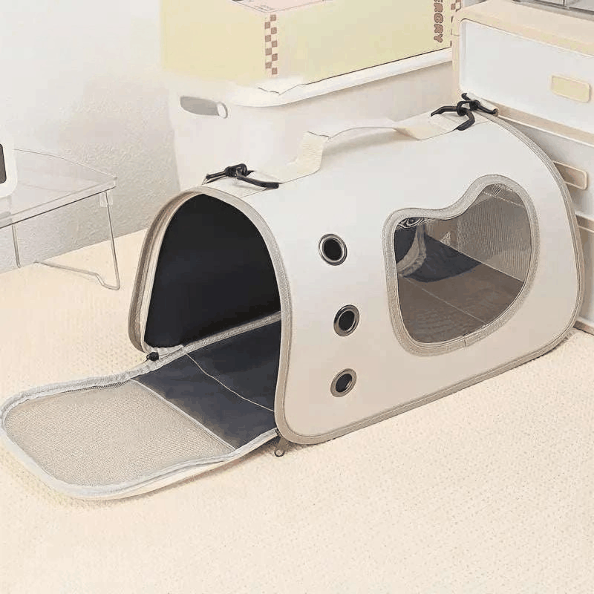 Pawluxe™ AirFlow Pet Carrier